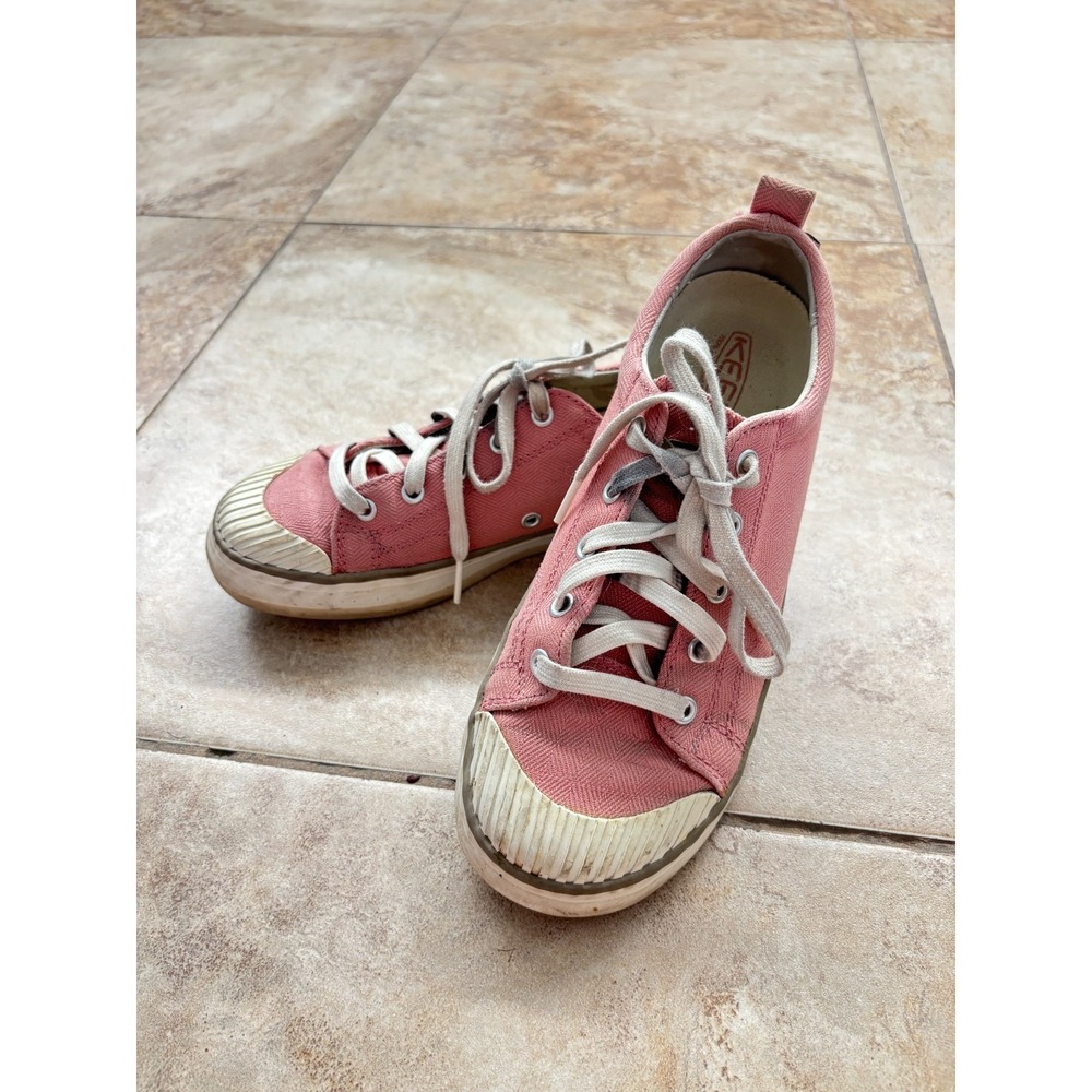KEEN Coronado III Pink Canvas Herringbone Sneakers Rubber Toe Cap Women s 7.5